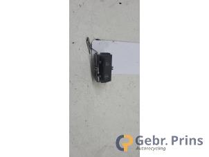 Gebruikte Schakelaar Centr. Deurvergrendeling Volvo V70 (BW) 2.0 D4 16V Prijs € 15,00 Margeregeling aangeboden door Autorec. Gebr. Prins b.v.