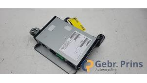 Używane Wzmacniacz radiowy Volvo V70 (BW) 2.0 D4 16V Cena € 40,00 Procedura marży oferowane przez Autorec. Gebr. Prins b.v.