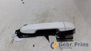 Gebruikte Deurgreep 4Deurs rechts-voor Toyota Yaris III (P13) 1.33 16V Dual VVT-I Prijs € 25,00 Margeregeling aangeboden door Autorec. Gebr. Prins b.v.