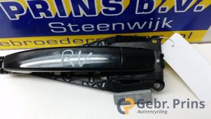 Gebruikte Deurgreep 4Deurs rechts-voor Opel Insignia Sports Tourer 2.0 CDTI 16V 130 ecoFLEX Prijs € 20,00 Margeregeling aangeboden door Autorec. Gebr. Prins b.v.