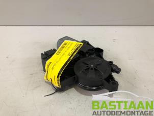 Gebruikte Raammotor Portier Skoda Fabia III (NJ3) 1.0 12V Prijs € 31,35 Margeregeling aangeboden door Bastiaan Autodemontage