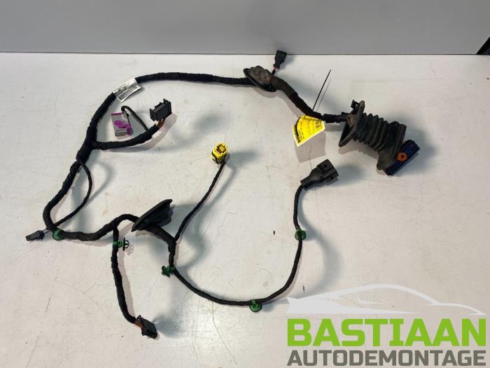 Kablage från en Volkswagen Golf V (1K1) 1.6 FSI 16V 2007