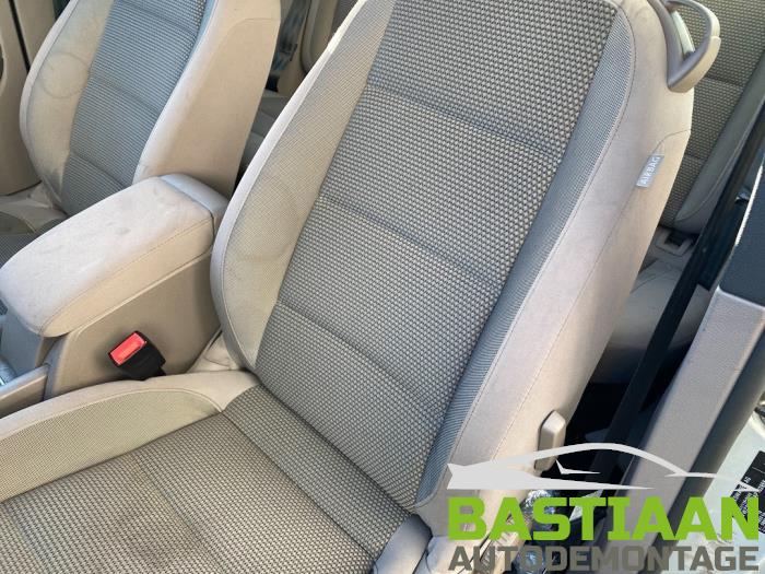 Klädsel, uppsättning (komplett) från en Volkswagen Golf VI (5K1) 1.4 16V 2011