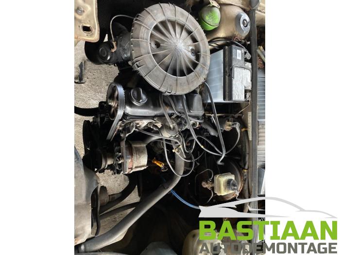 Motor från en Audi 80 (B2) 1.6 CC 1985