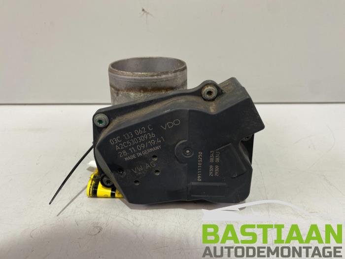 Spjällhus från en Volkswagen Golf VI (5K1) 1.4 16V 2011