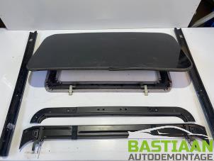 Używane Dach przesuwny Audi 80 (B3) 1.6 Cena € 139,00 Procedura marży oferowane przez Bastiaan Autodemontage