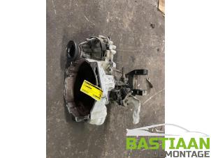 Begagnade Växellåda Volkswagen Polo V (6R) 1.2 TDI 12V BlueMotion Pris € 176,00 Marginaltabell erbjuds av Bastiaan Autodemontage