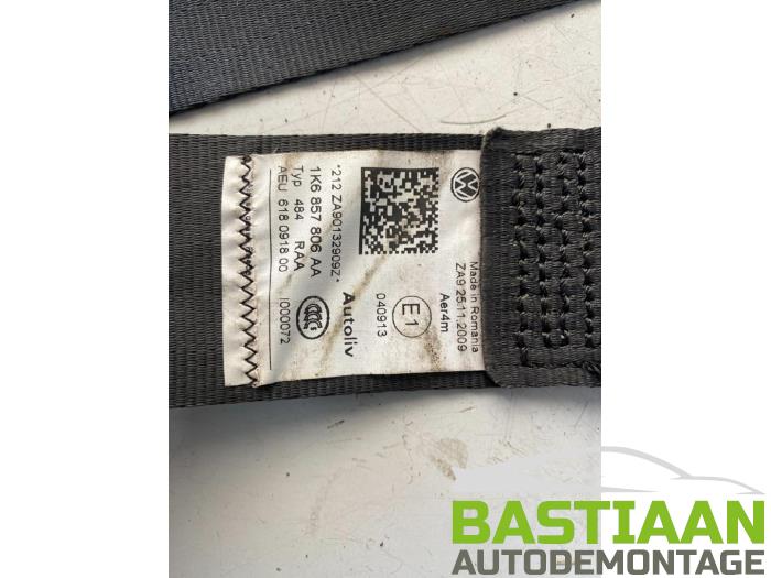 Bakre säkerhetsbälte, höger från en Volkswagen Golf VI (5K1) 1.4 16V 2011