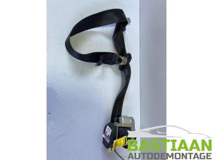 Begagnade Främre säkerhetsbälte, vänster Skoda Octavia (1Z3) 2.0 FSI 16V Pris € 46,00 Marginaltabell erbjuds av Bastiaan Autodemontage
