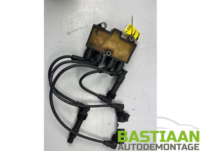Tändspole från en Chevrolet Captiva (C100) 2.4 16V 4x2 2007