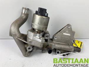Begagnade EGR-ventil Chevrolet Captiva (C100) 2.4 16V 4x2 Pris € 49,99 Marginaltabell erbjuds av Bastiaan Autodemontage