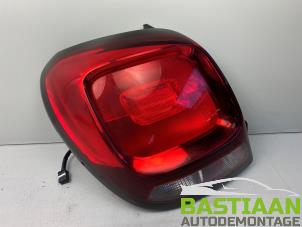 Begagnade Baklykta, vänster Citroen C1 1.0 Vti 68 12V Pris € 71,00 Marginaltabell erbjuds av Bastiaan Autodemontage