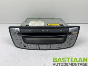 Begagnade CD-spelare med radio Toyota Aygo (B10) 1.0 12V VVT-i Pris € 29,99 Marginaltabell erbjuds av Bastiaan Autodemontage