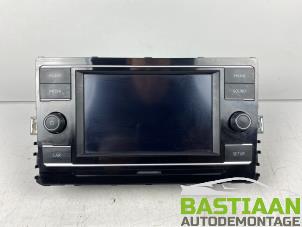 Begagnade Radio Volkswagen Golf Sportsvan (AUVS) 1.6 TDI BMT 16V Pris € 399,99 Marginaltabell erbjuds av Bastiaan Autodemontage