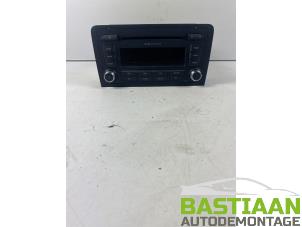Gebruikte Radio CD Speler Audi A3 Sportback (8PA) 1.4 TFSI 16V Prijs € 74,90 Margeregeling aangeboden door Bastiaan Autodemontage