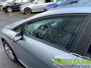 Begagnade Dörr, 4-dörrars, vänster fram Seat Leon (1P1) 2.0 FSI 16V Pris € 149,99 Marginaltabell erbjuds av Bastiaan Autodemontage