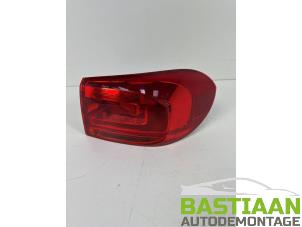 Gebruikte Achterlicht rechts Volkswagen Tiguan (5N1/2) 2.0 TDI 16V Blue Motion Prijs € 47,00 Margeregeling aangeboden door Bastiaan Autodemontage