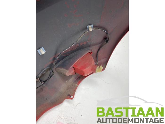 Bakre stötfångare från en Renault Clio III (BR/CR) 1.2 16V 75