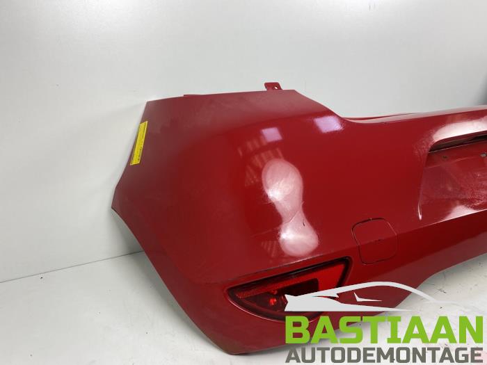 Bakre stötfångare från en Renault Clio III (BR/CR) 1.2 16V 75