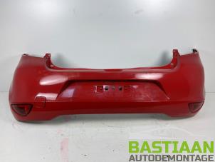 Begagnade Bakre stötfångare Renault Clio III (BR/CR) 1.2 16V 75 Pris € 59,99 Marginaltabell erbjuds av Bastiaan Autodemontage