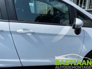 Używane Drzwi prawe przednie wersja 4-drzwiowa Ford B-Max (JK8) 1.0 EcoBoost 12V 100 Cena € 174,99 Procedura marży oferowane przez Bastiaan Autodemontage