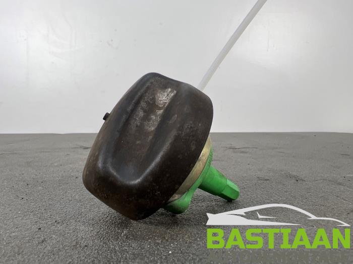 Tanklucka från en MINI Mini One/Cooper (R50) 1.6 16V Cooper 2002