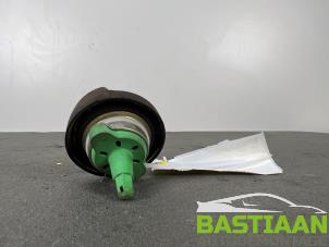 Gebruikte Tank Klep BMW Mini One/Cooper (R50) 1.6 16V Cooper Prijs € 9,99 Margeregeling aangeboden door Bastiaan Autodemontage