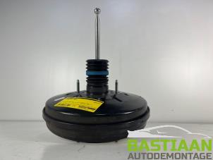 Gebruikte Rembekrachtiger Volkswagen Golf VII (AUA) 2.0 TDI 150 16V Prijs € 74,90 Margeregeling aangeboden door Bastiaan Autodemontage