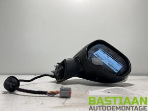 Begagnade Skärmspegel, höger Ford Fiesta 7 1.1 Ti-VCT 12V 70 Pris € 157,49 Marginaltabell erbjuds av Bastiaan Autodemontage