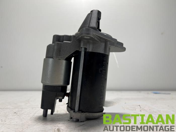 Startmotor van een Vauxhall Adam 1.4 2016