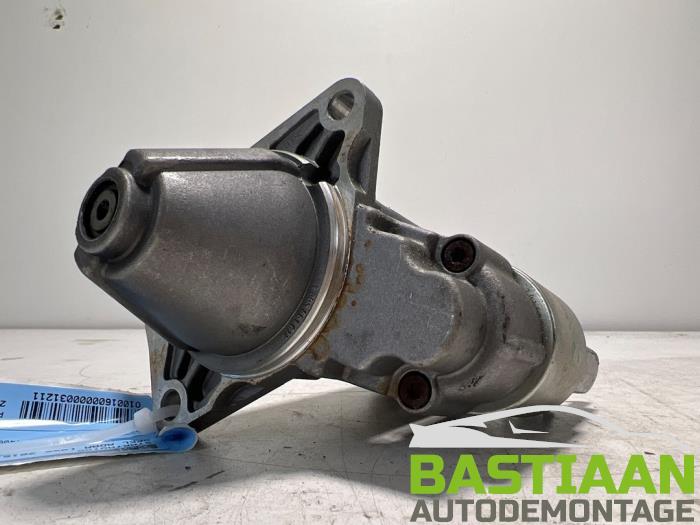 Startmotor van een Vauxhall Adam 1.4 2016