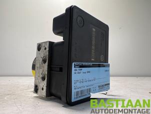 Begagnade ABS-pump Volkswagen Golf V (1K1) 1.4 GT 16V Pris € 74,99 Marginaltabell erbjuds av Bastiaan Autodemontage
