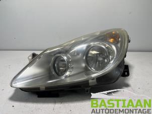 Gebruikte Linker Koplamp Opel Corsa D 1.2 16V Prijs € 74,99 Margeregeling aangeboden door Bastiaan Autodemontage