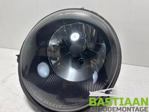 Używane Reflektor lewy Volkswagen Lupo (6X1) 1.4 16V 75 Cena € 24,99 Procedura marży oferowane przez Bastiaan Autodemontage