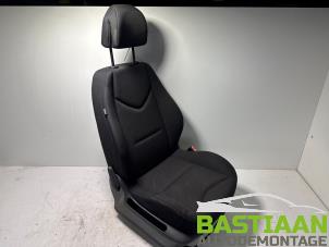 Gebruikte Stoel rechts Peugeot 308 (4A/C) 1.6 HDi 16V Prijs € 79,99 Margeregeling aangeboden door Bastiaan Autodemontage