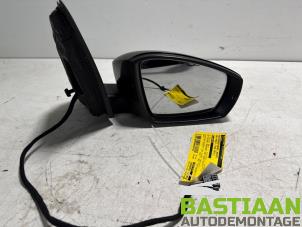 Begagnade Skärmspegel, höger Volkswagen Polo V (6R) 1.2 TDI 12V BlueMotion Pris € 49,99 Marginaltabell erbjuds av Bastiaan Autodemontage