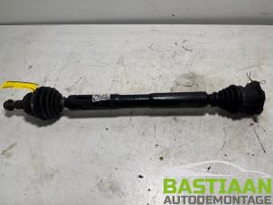 Begagnade Drivaxel, höger fram Audi A3 (8L1) 1.6 Pris € 29,95 Marginaltabell erbjuds av Bastiaan Autodemontage