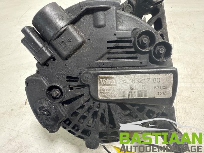 Dynamo van een Peugeot 308 (4A/C) 1.6 HDi 16V 2009