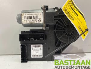 Begagnade Motor, dörrfönster Volkswagen Golf VI (5K1) 1.4 16V Pris € 22,00 Marginaltabell erbjuds av Bastiaan Autodemontage