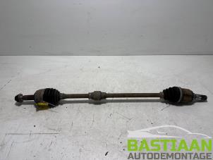 Begagnade Drivaxel, höger fram Mitsubishi Space Star (A0) 1.0 12V Pris € 49,99 Marginaltabell erbjuds av Bastiaan Autodemontage