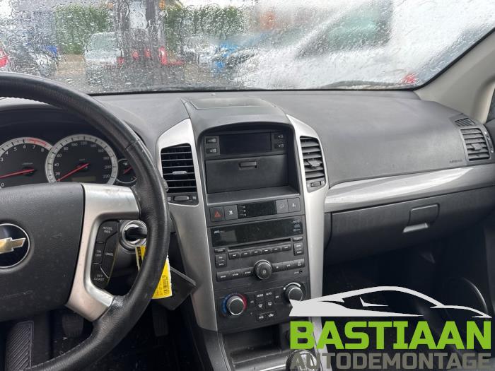Innerdisplay från en Chevrolet Captiva (C100) 2.4 16V 4x4 2008