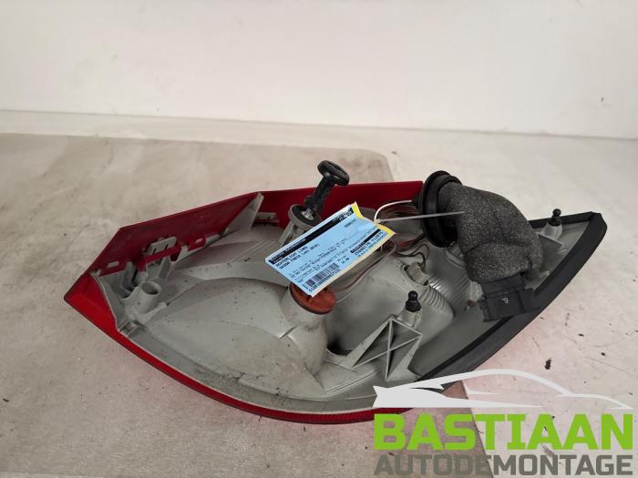 Baklykta, vänster från en Skoda Fabia II (5J) 1.2 TSI 2010