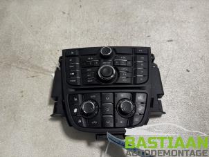 Gebruikte Chaufage Bedieningspaneel Opel Astra J Sports Tourer (PD8/PE8/PF8) 2.0 CDTI 16V 165 Prijs € 79,99 Margeregeling aangeboden door Bastiaan Autodemontage