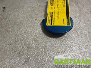 Gebruikte Afdekkap Sleepoog voor Ford Fiesta 6 (JA8) 1.0 EcoBoost 12V 100 Prijs € 24,95 Margeregeling aangeboden door Bastiaan Autodemontage