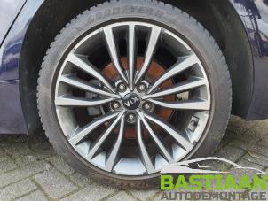 Begagnade Hjul Kia Stinger (CK) 2.2 CRDi 16V Pris € 194,95 Marginaltabell erbjuds av Bastiaan Autodemontage