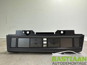 Begagnade Uppvärmningsbrytare, framruta Ford Focus 2 Wagon 1.8 16V Pris € 19,99 Marginaltabell erbjuds av Bastiaan Autodemontage