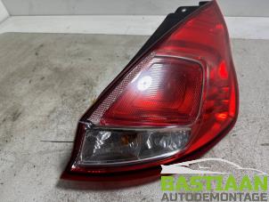 Gebruikte Achterlicht rechts Ford Fiesta 6 (JA8) 1.0 SCI 12V 80 Prijs € 34,99 Margeregeling aangeboden door Bastiaan Autodemontage