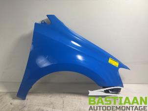 Używane Blotnik prawy przód Volkswagen Polo V (6R) 1.2 TSI 16V BlueMotion Technology Cena € 149,99 Procedura marży oferowane przez Bastiaan Autodemontage