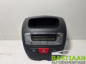 Begagnade CD-spelare med radio Toyota Aygo (B10) 1.0 12V VVT-i Pris € 29,99 Marginaltabell erbjuds av Bastiaan Autodemontage