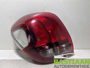 Begagnade Baklykta, vänster Citroen C1 1.0 Vti 68 12V Pris € 66,00 Marginaltabell erbjuds av Bastiaan Autodemontage